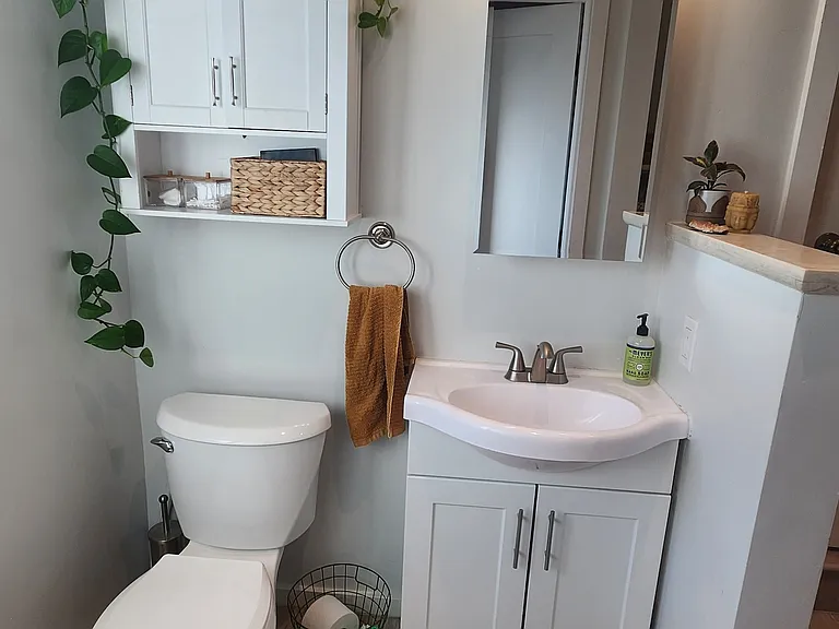 800 E Micheltorena St #B — Photo 14