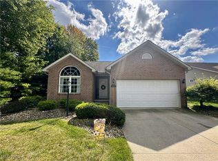 115 Royal Troon Dr SE, Warren, OH