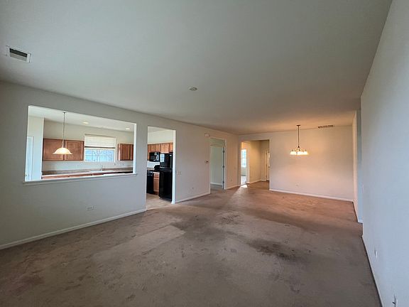 3rd image of 1714 Vantage Dr