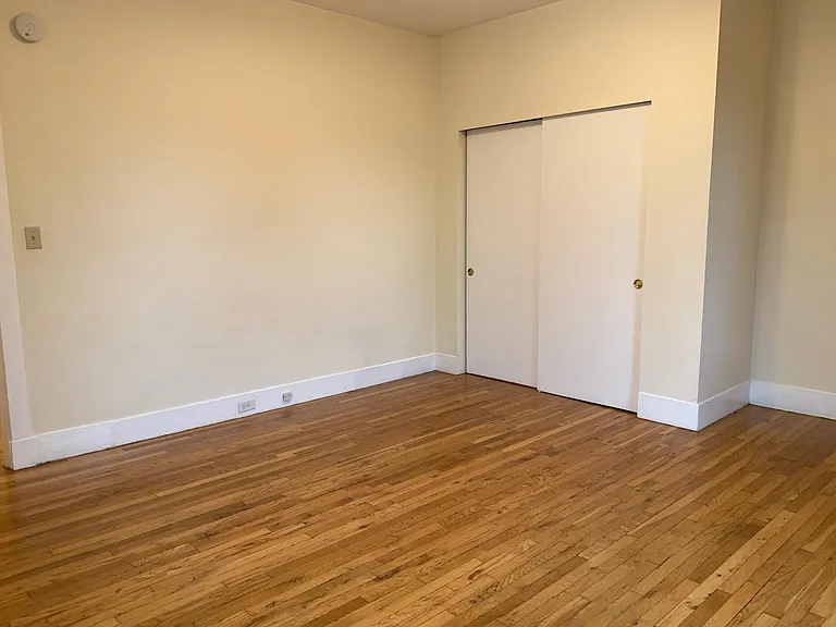 86 Clarendon Ave #F — Photo 20