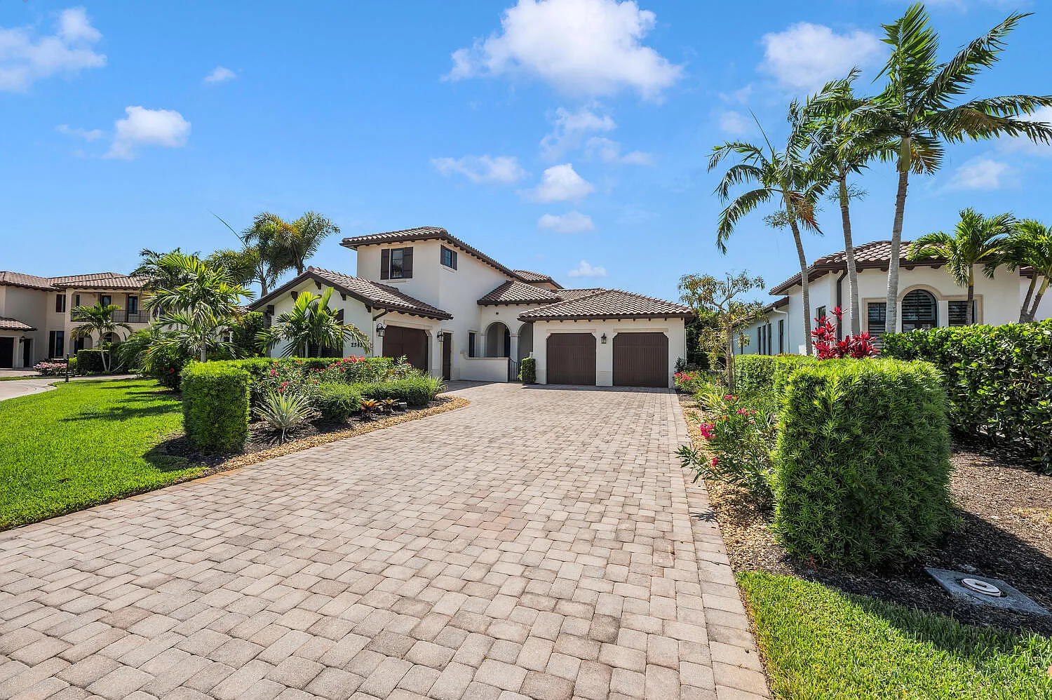 4 bed, 3300 sqft, $20,000 — Photo 1