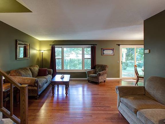 4th image of 2809 Itasca Dr