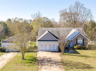 332 N Ridge Ln, Temple, GA 30179