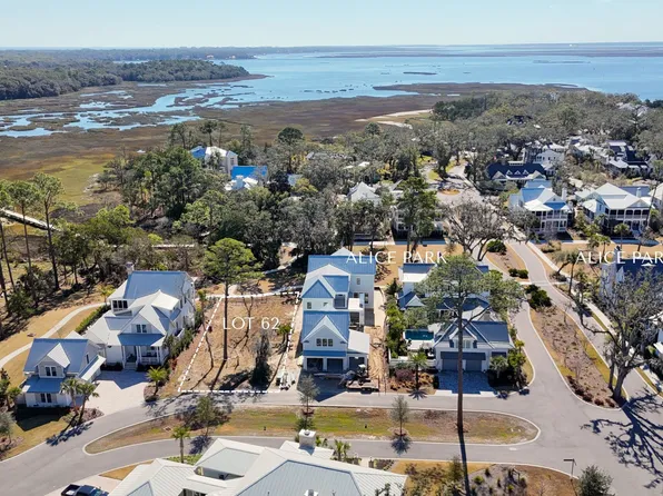 114 Broadbent Way, Fernandina Beach, FL 32034