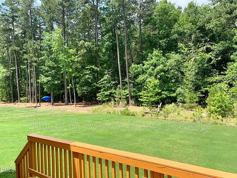 5013 Kettle Creek Way — Photo 10