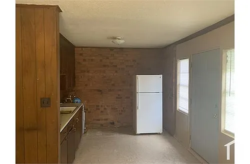 1500 Hobart Pl Photo 1
