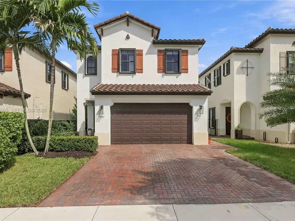 9805 W 34th Ct, Hialeah, FL 33018