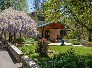 13327 Highway 234, Gold Hill, OR