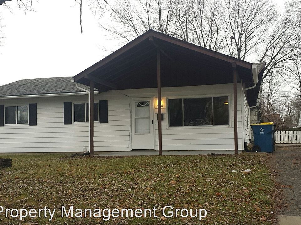 1st image of 4931 N Kenyon Dr