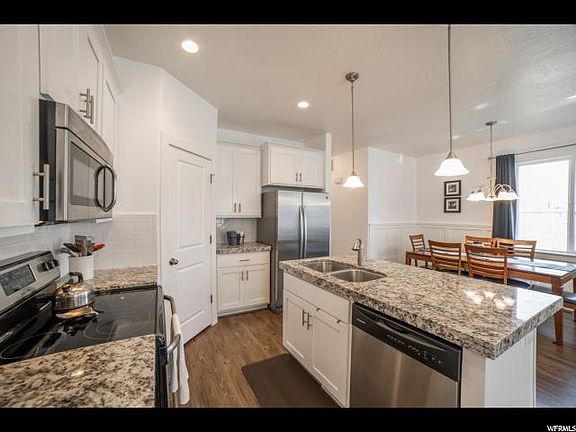 4th image of 11839 S Hidden Ivy Ct