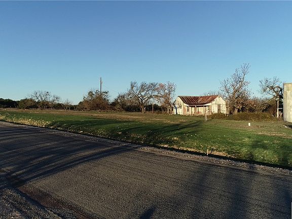 2nd image of 430 Rolling Hills Dr