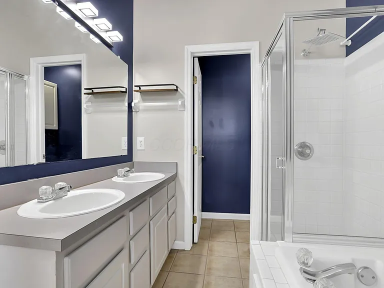 2573 Rustling Oak Blvd — Photo 21