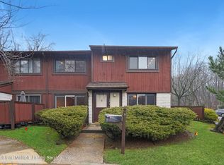 75 Stone Ln, Staten Island, NY 10314
