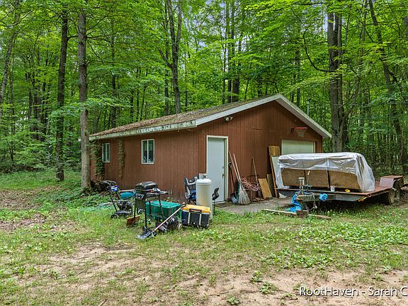 5th image of 13860 Pine Island Dr NE