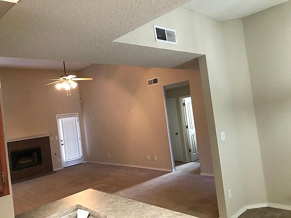 5th image of 14193 Smokey Point Dr