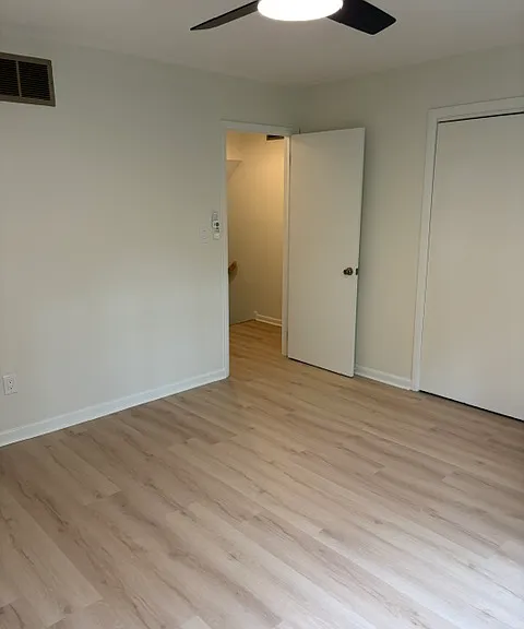 1247 Chateau Dr — Photo 24