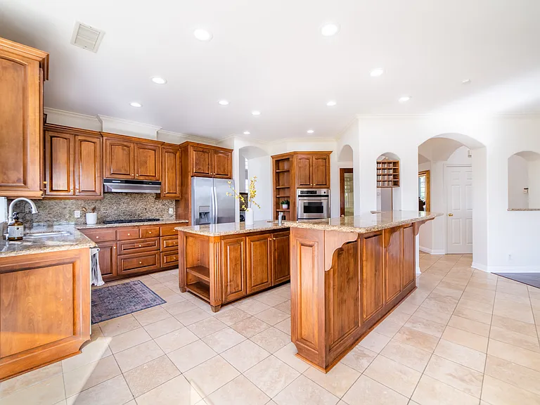 849 Avocado Pl — Photo 3