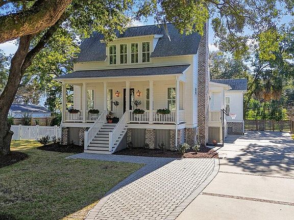 2nd image of 1461 Hale Rd