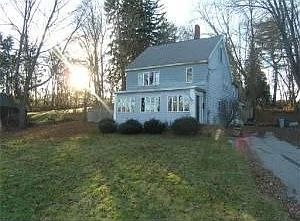 2nd image of 255 Main St