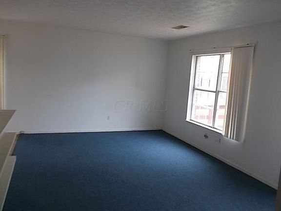 3rd image of 2476 Winding Hills Dr