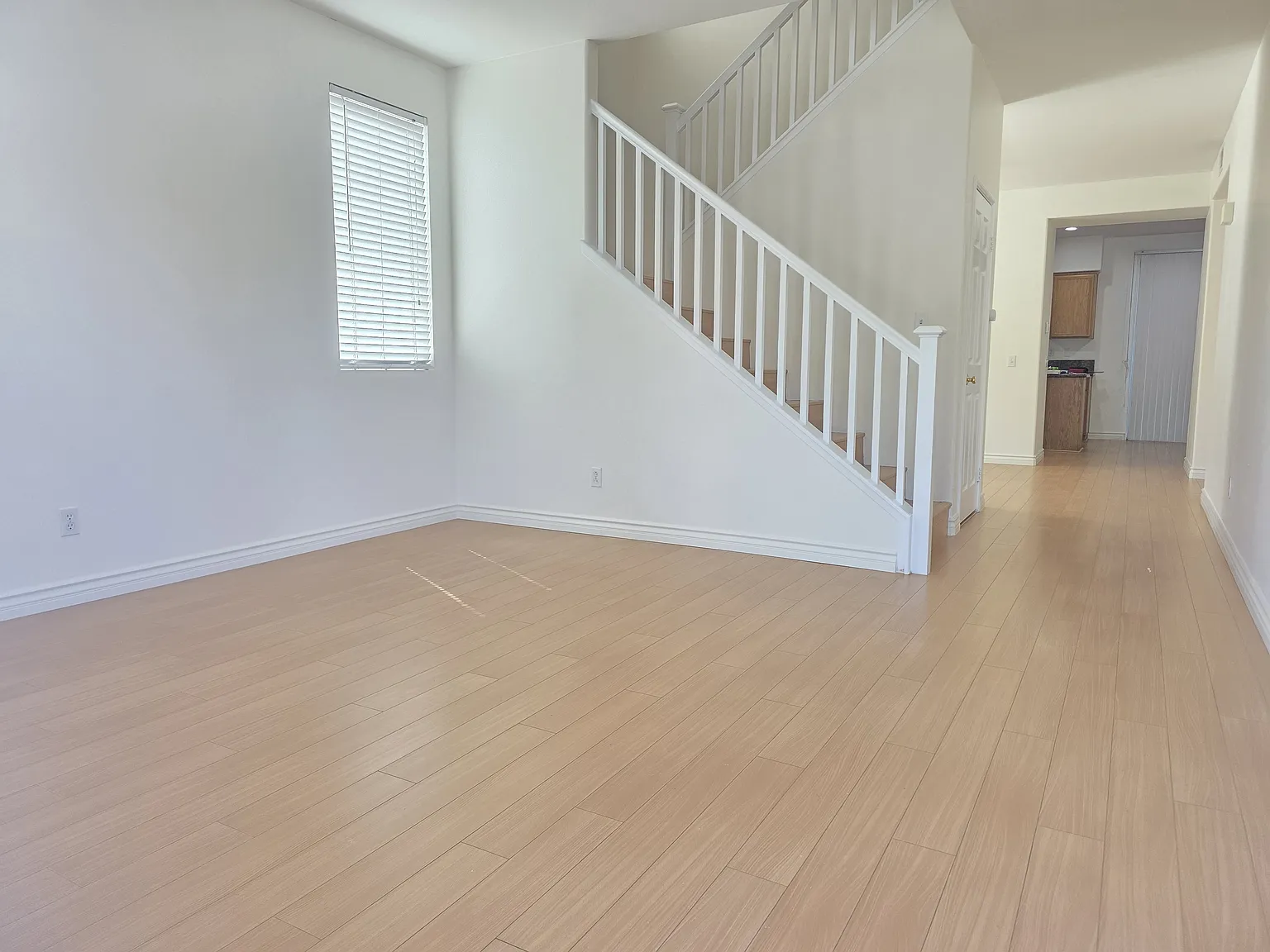 4 bed, 2.5 bath, 2419 sqft, $3,700 — Photo 3