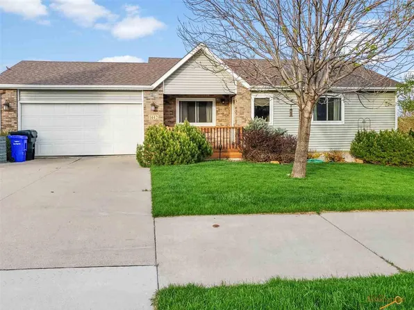 1442 Degeest Dr, Rapid City, SD 57703