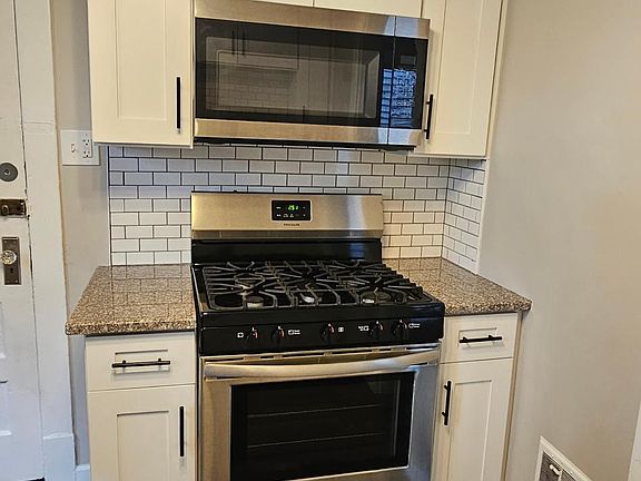 2nd image of 1539 Coutant Ave