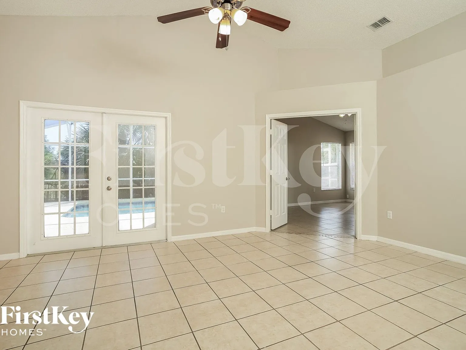 3 bed, 2.0 bath, 1288 sqft, $2,130 — Photo 4