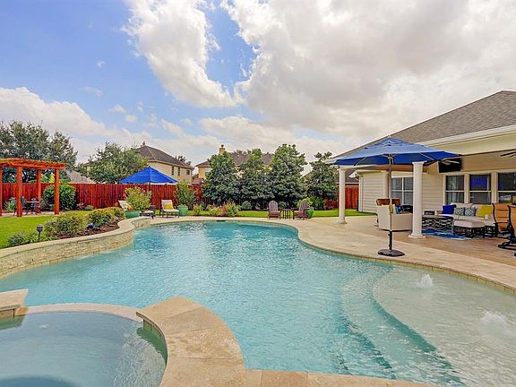 4th image of 2611 Willow Springs Ln