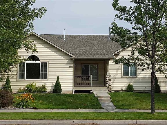 2nd image of 2966 Stratford Ln