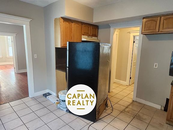 5th image of 281 W Ivy St #2
