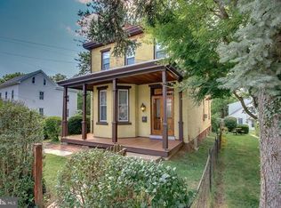 122 W Montgomery Ave, North Wales, PA 19454