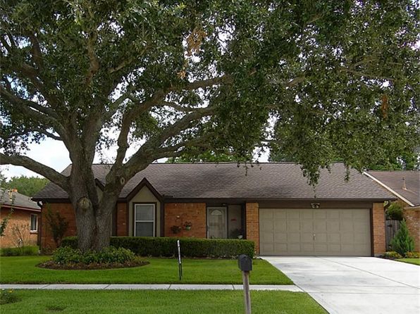 3123 Sleepy Hollow Dr