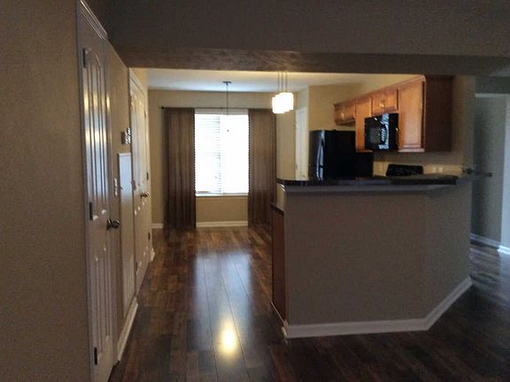 2nd image of 434 Arapaho Dr