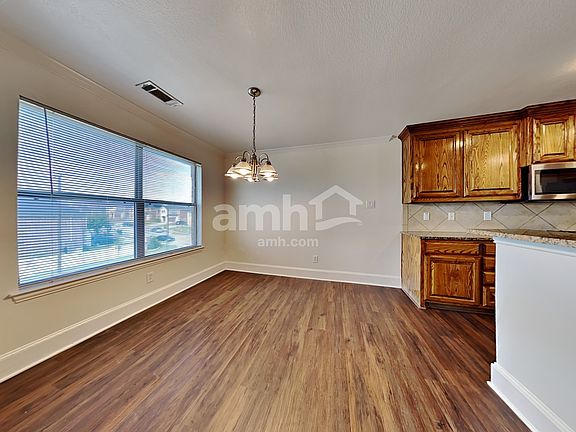 5th image of 1831 Leann Ln