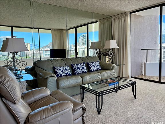 4th image of 1910 Ala Moana Blvd APT 19D