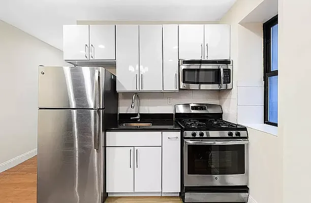 Rented by REAL New York | media 11