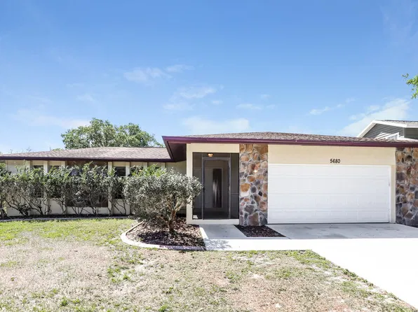 5680 Colonial Oaks Blvd, Sarasota, FL 34232