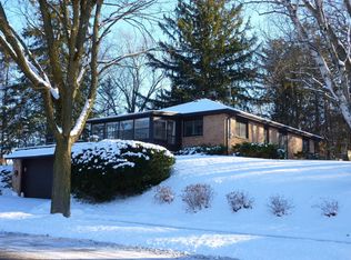 1217 E Wabash Ave, Waukesha, WI 53186