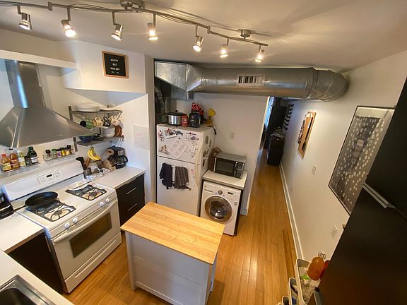 2nd image of 1641 W Cary St #U2