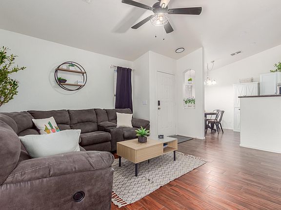 3rd image of 2021 S Bahama Dr