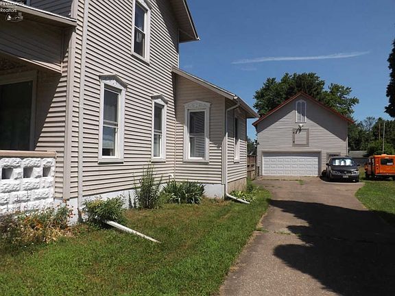 4th image of 139 Washington Ave