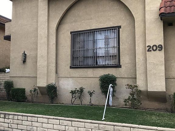 2nd image of 209 La France Ave APT H