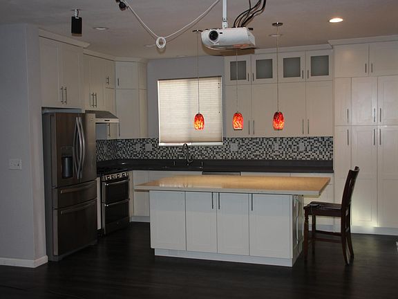 2nd image of 4488 Peacock Ct
