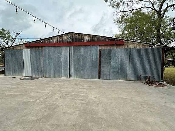 2nd image of 3739 County Road 2160