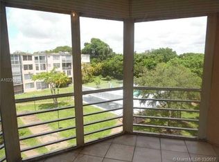 1690 NE 191st St, Miami, FL 33179