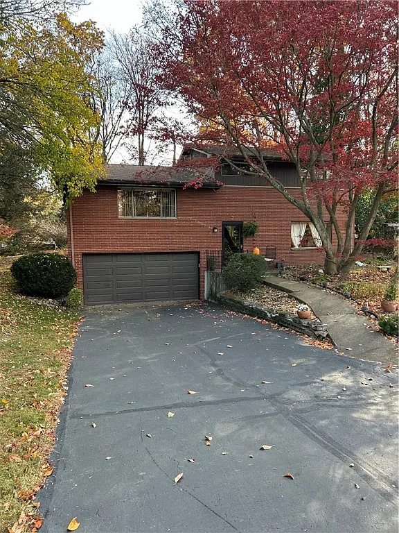 7 Bel Aire Dr photo 1