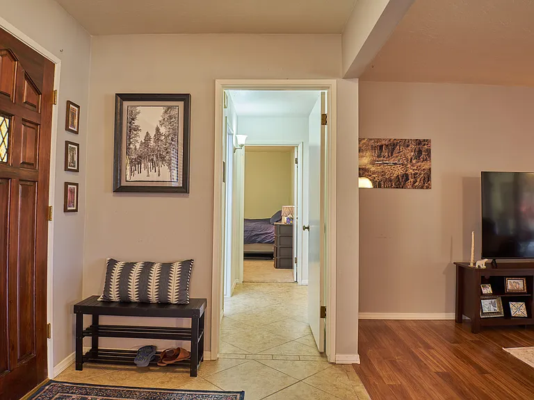 1012 Scott St — Photo 11