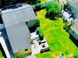 283-285 Palmer Ave, Warwick, RI 02889