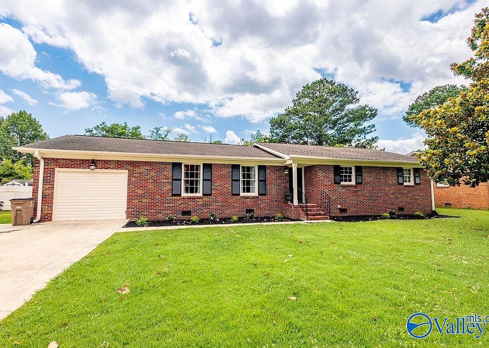 1st image of 1921 Azalea Cir SW